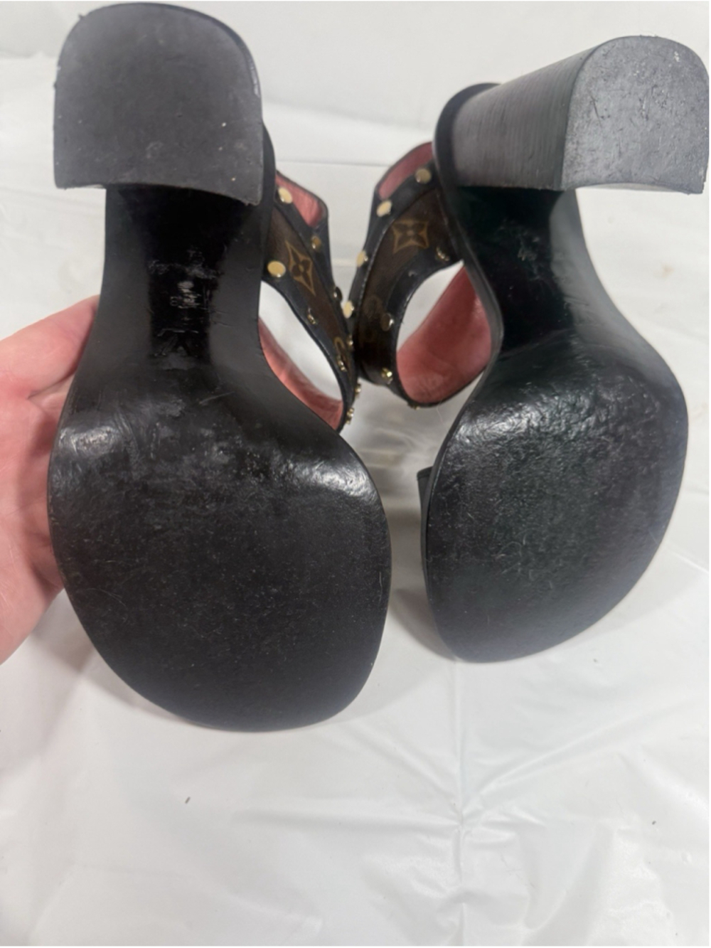 Designer Louis Vuitton Size 8 38 Passenger Style Sandal Women's Heels - Picture 4 of 16